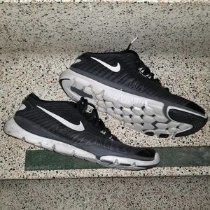 Womens Size 9 Nike Running Shoes